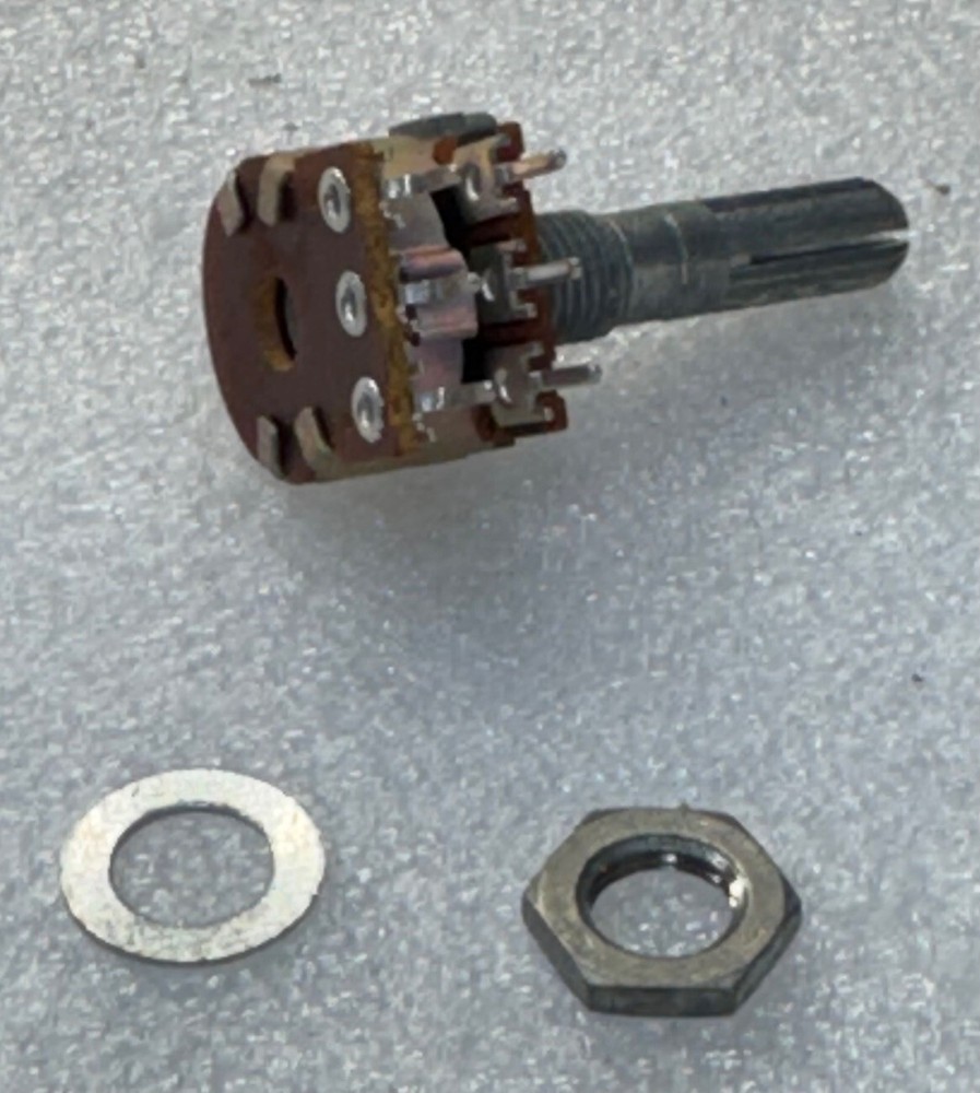 AKAI MPC4000 Main Volume Control Pot #EV-821123X