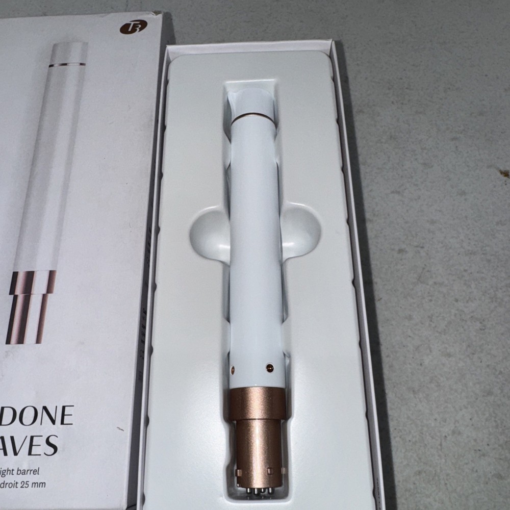 T3 White Undone Waves Interchangeable Styling Wand Accessory Tapered Barrel