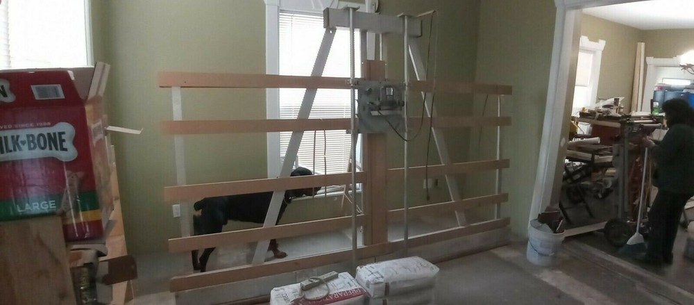 BLACK AND DECKER 8'H X 10'W PANEL SAW