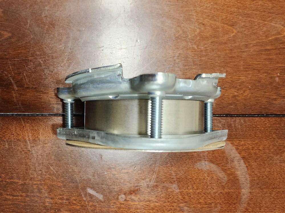 Insinkerator Garbage Disposal 3-Bolt Mount Sink Flange