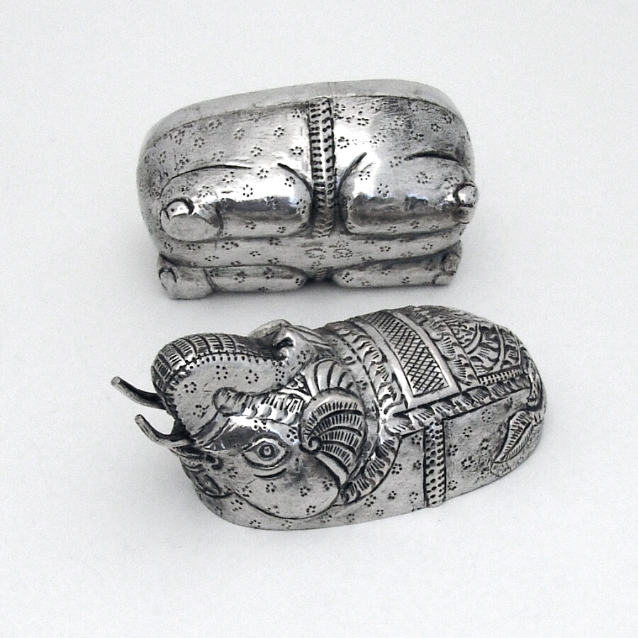 Elephant Form Box 900 Silver