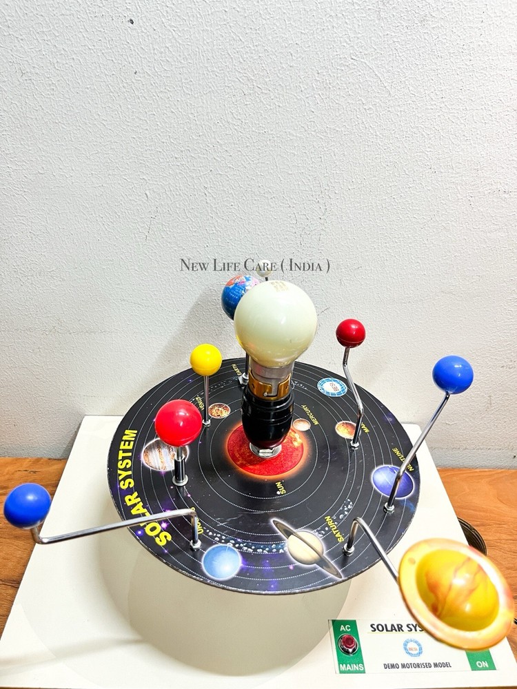 Science Project Solar System Model Of Earth 3D Rotating With Bulb (Sun)