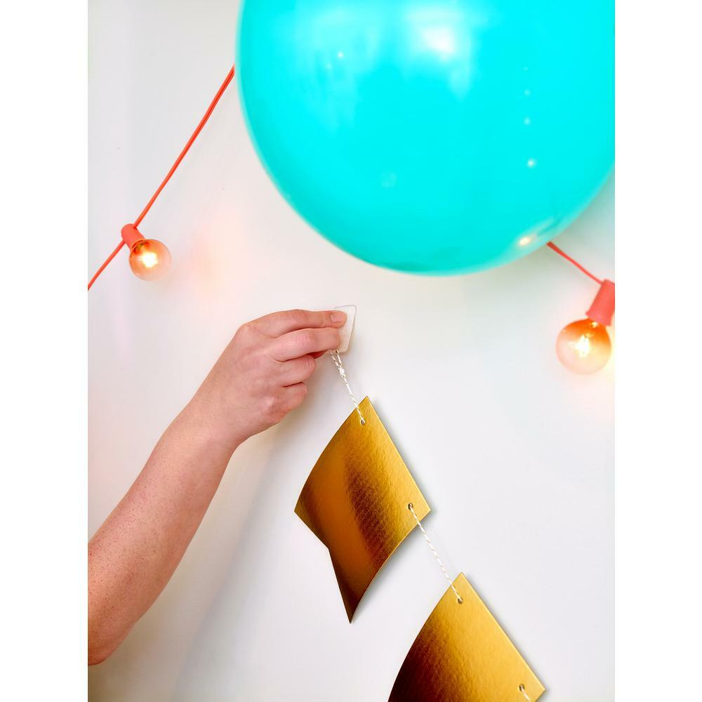 Command Adjustables Repositionable Clips 1/2 lb 14pc 30 Strips Damage Free