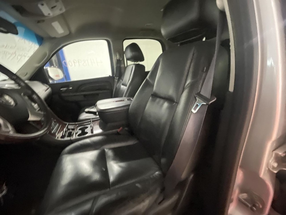 Fuse Box Engine Fits 10-14 ESCALADE 1067648