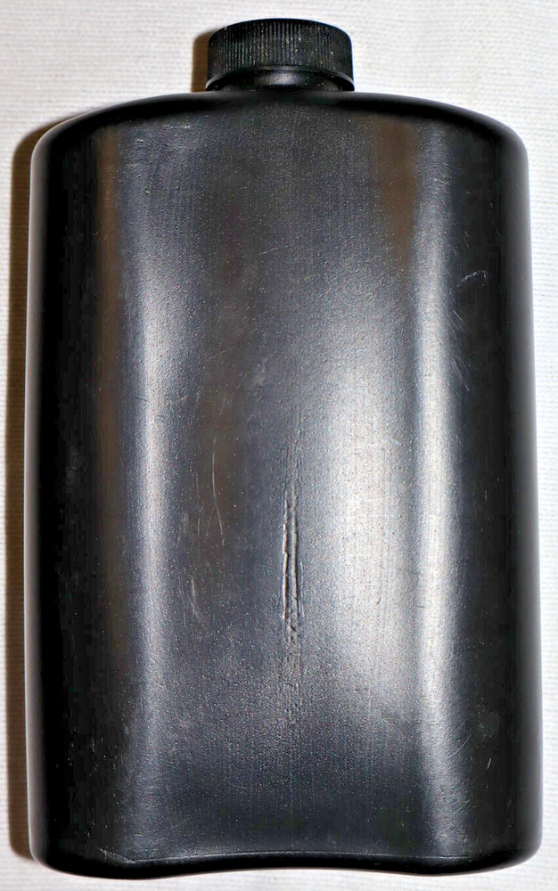 ORIGINAL USAF 1993 DATED BLACK PLASTIC PILOT FLASK, PN 68C35027