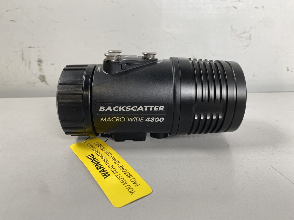 Backscatter Macro Wide 4300 Underwater Video Light MW-4300