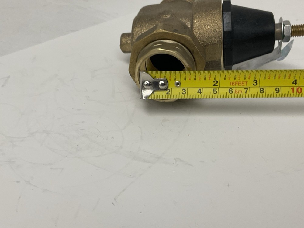 WATTS 1-1/8"NPT Thread Union FNPT Water Pressure Reducing Valve LFN45BM1