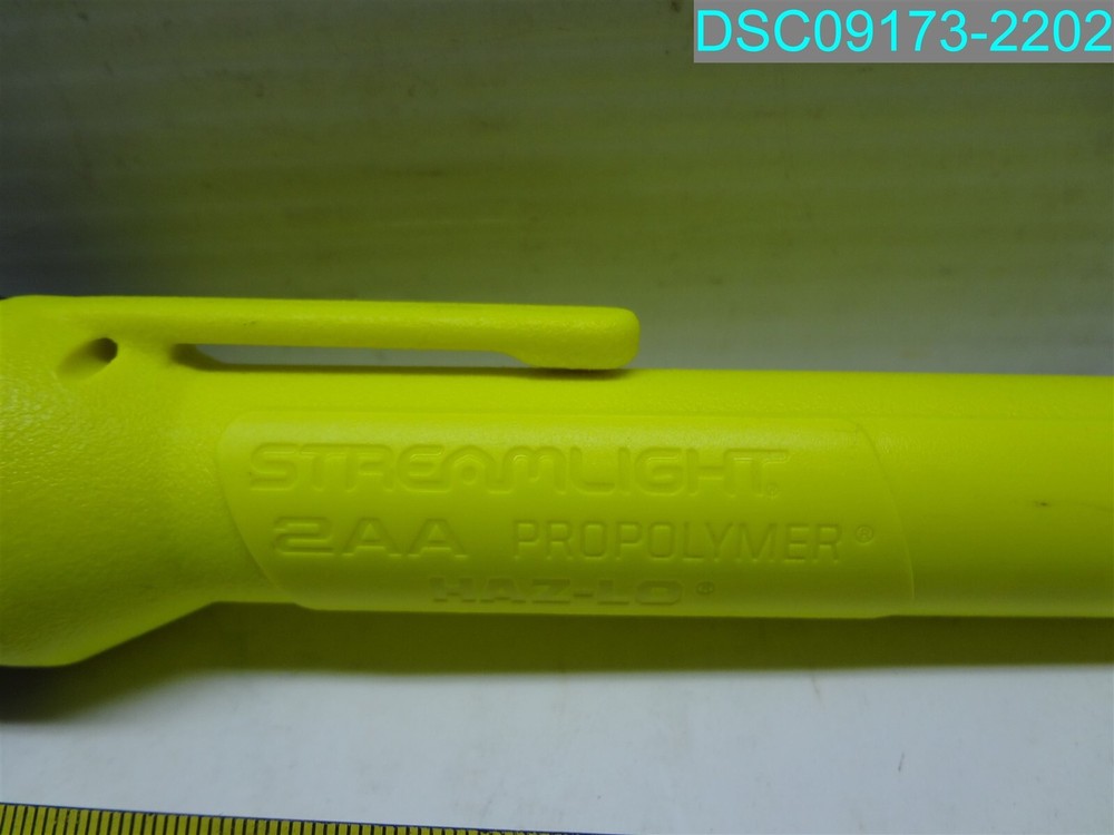 Streamlight 67101 2AA Propolymer Haz-Lo Div 1 Class 65 Lumens Flashlight