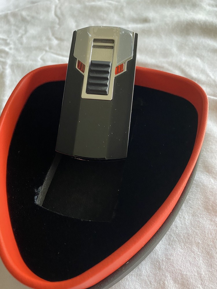 Lamborghini Estremo Single Jet Butane Cigar Lighter - Black - New
