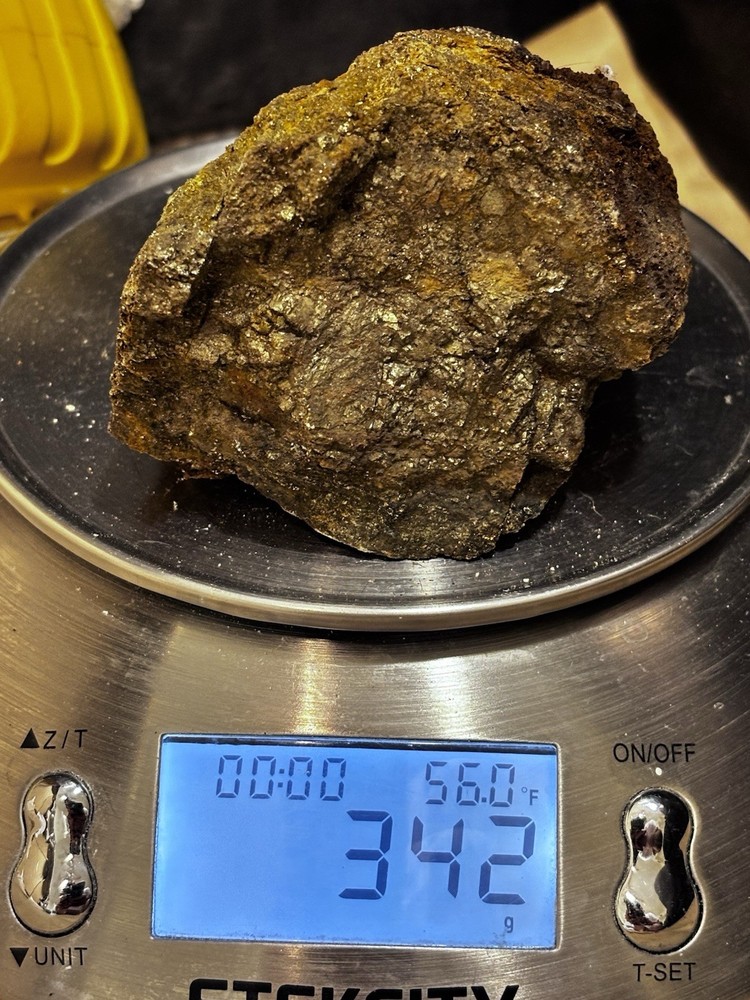 rich az silver and gold ore