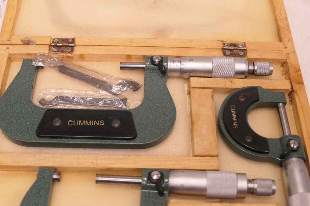 Cummins Industrial Tools 3 Piece Micrometer Set 0-3"