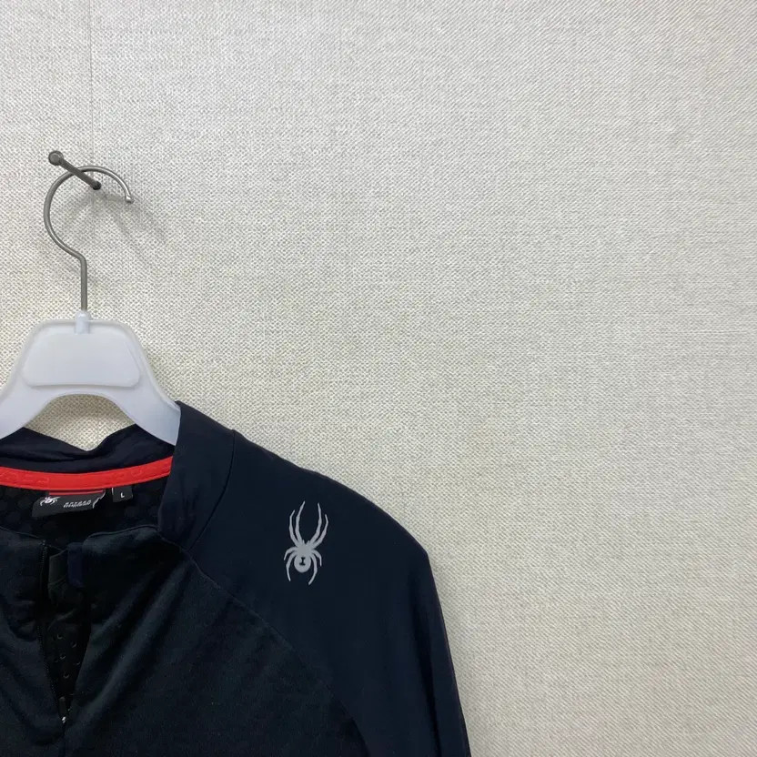 Spider Training Long Sleeve T-Shirt 100