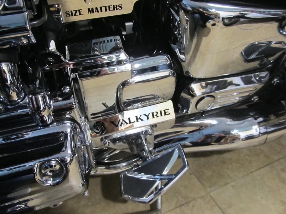Valkyrie 1500 F6C Stainless chrome cover driver peg, left