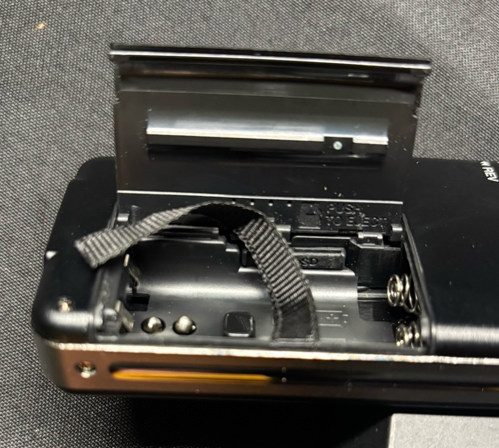 Olympus DS-5000 Portable Digital Voice Recorder w Dock TESTED WORKING