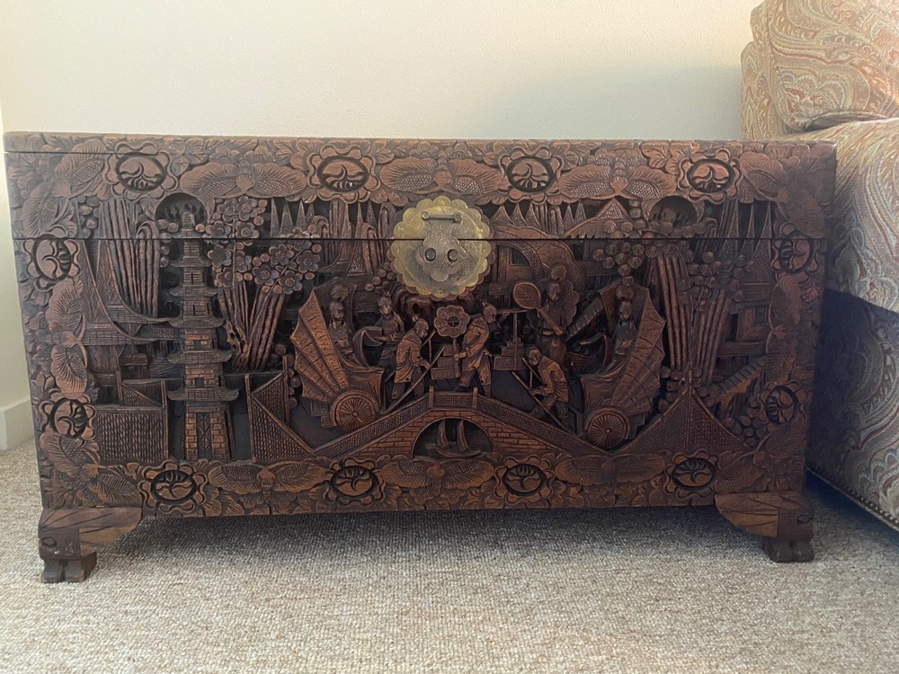 antique chinese trunk