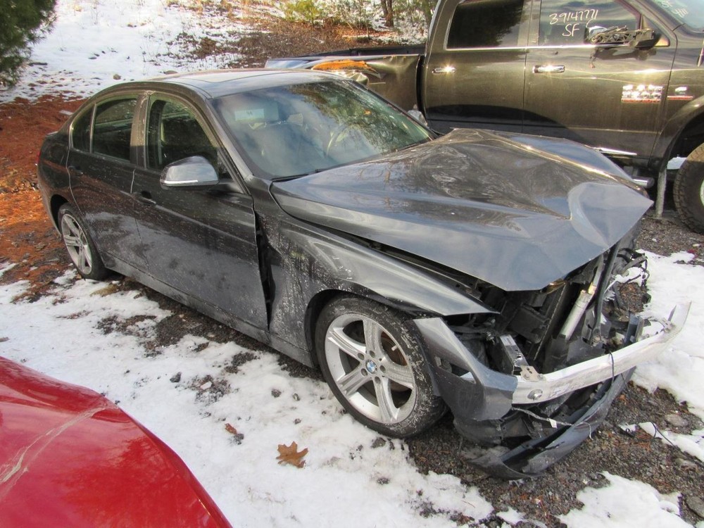 328I 2015 Glove Box 1023210