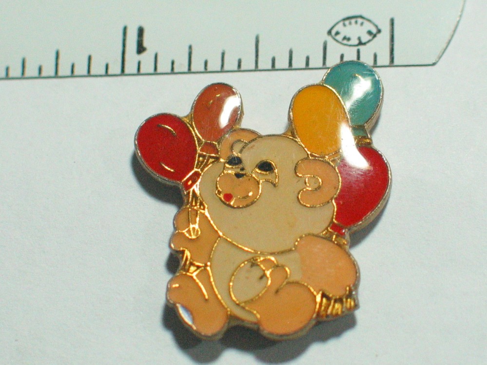 Cute Bear with Balloons Pin , Lapel PIn , (**)