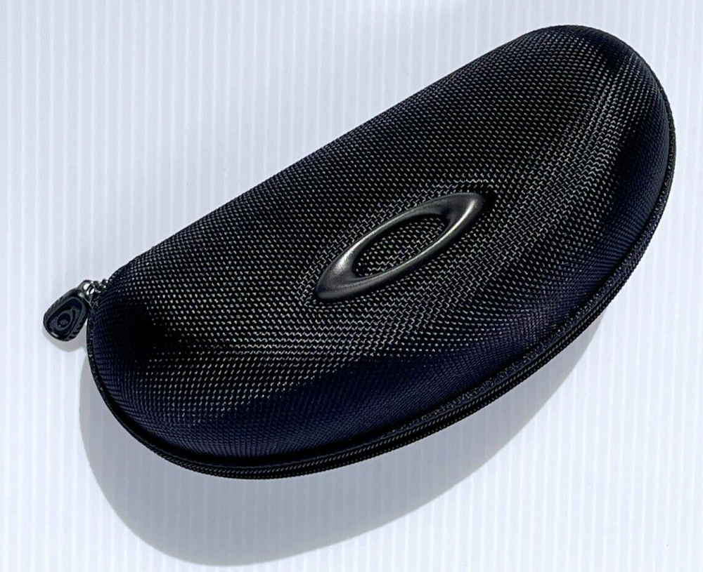 NEW* Black Oakley larger Zipper Case only