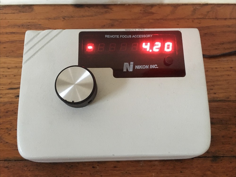 Nikon Remote Focus Accessory - Vertical Motor Controller Model 99644