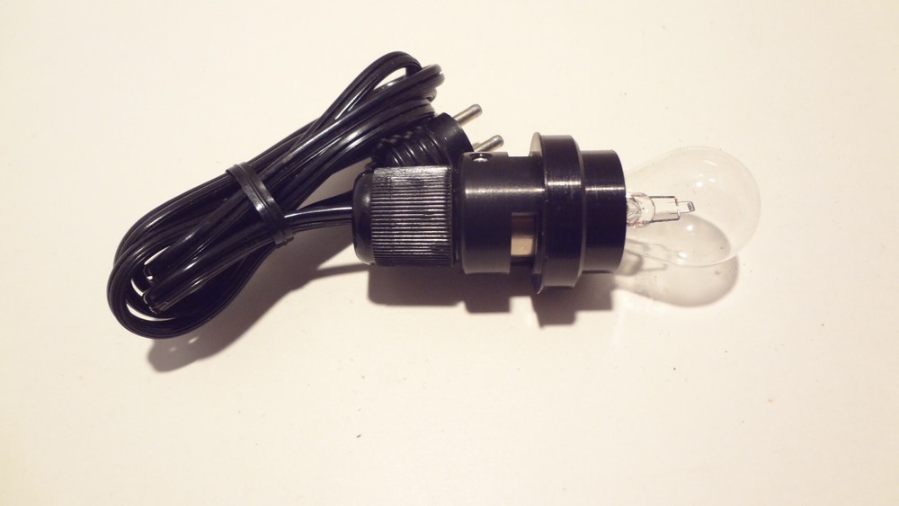 AO AMERICAN OPTICAL LAMP CORD AND SOCKET ****NEW****