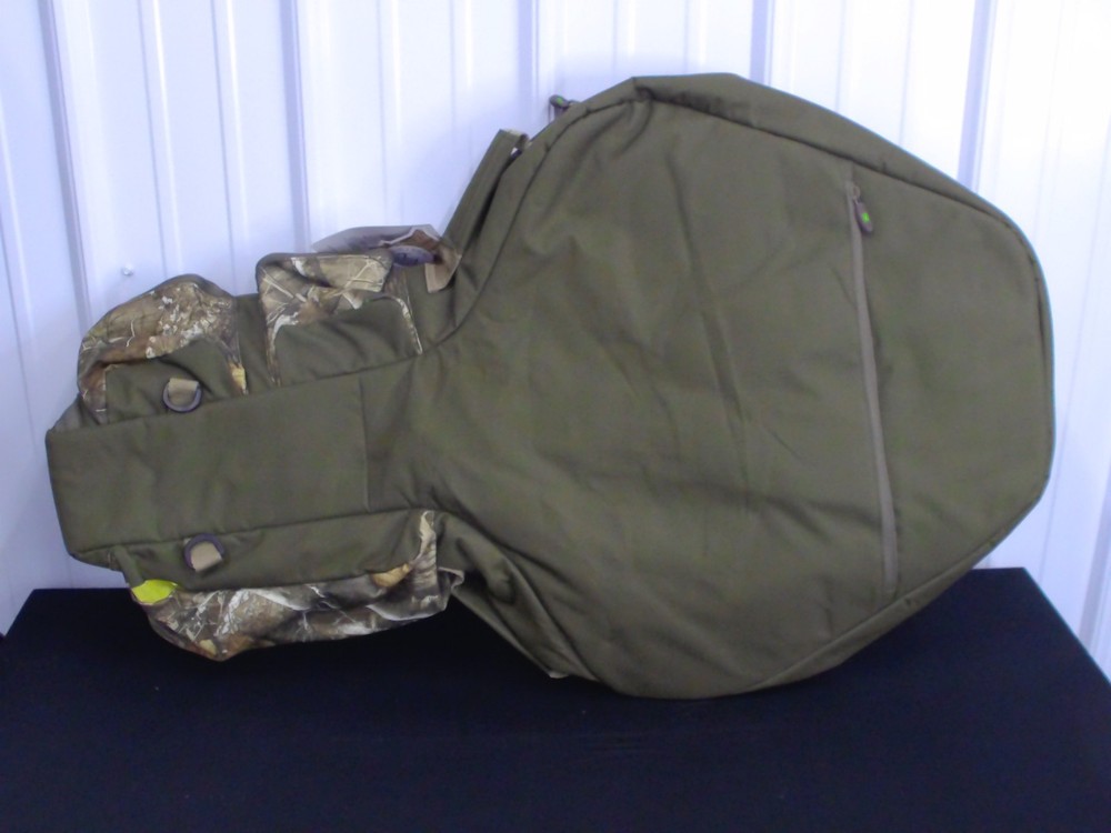 TARANTULA ECHO COMPOUND BOW CASE W/POCKETS NWT 35L X 24W
