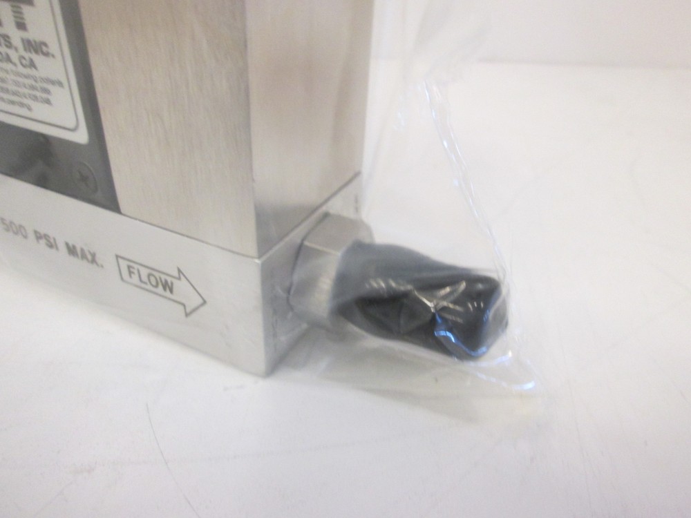 Unit Instruments, UFC-1100A, Mass Flow Controller, 50 SCCM, CF4, Used