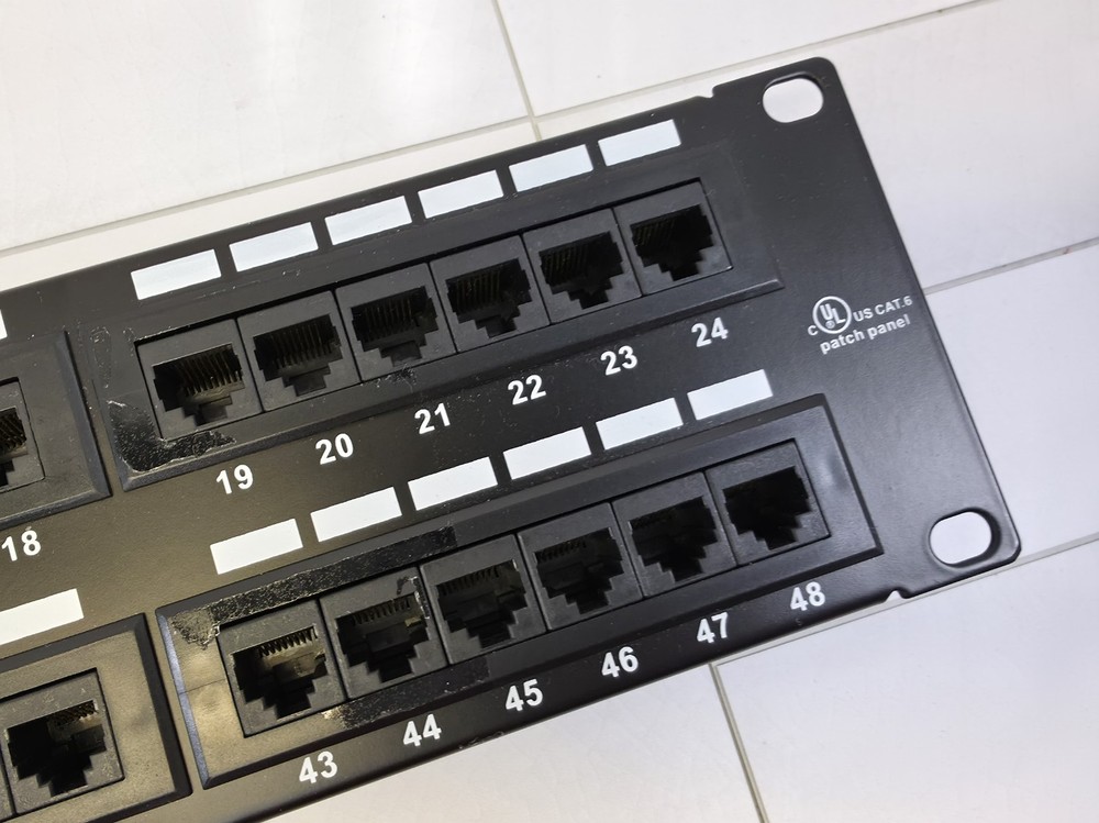 Monoprice 48-Port Cat6 110 Type 1U Rack Patch Panel
