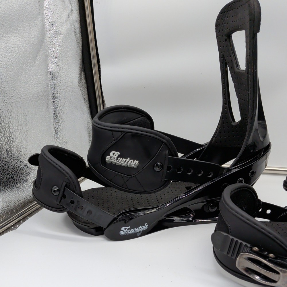 Burton Freestyle Snowboard bindings - Medium - With Pucks RE: Flex