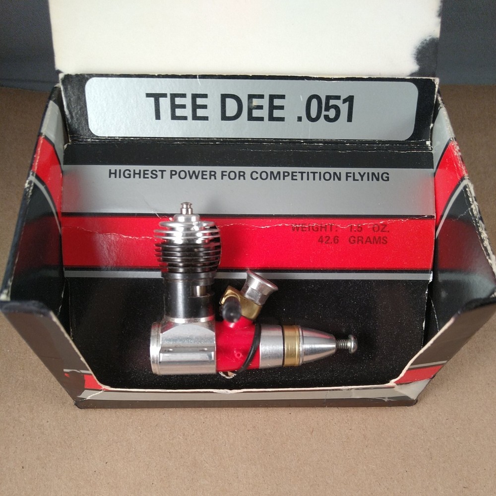 Cox Tee Dee .051 no. 200 Model Airplane Nitro Engine