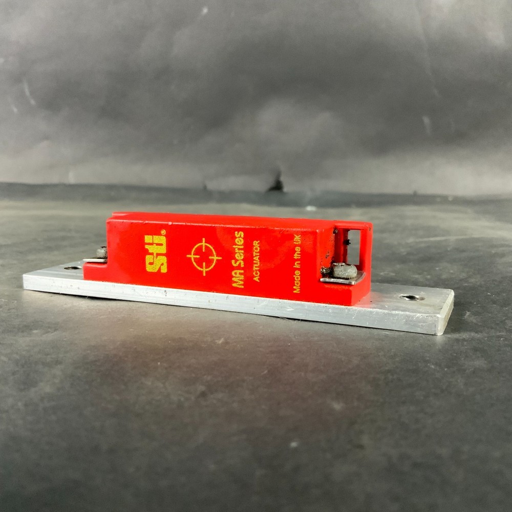 STI MA SERIES ACTUATOR ($15 OBO)