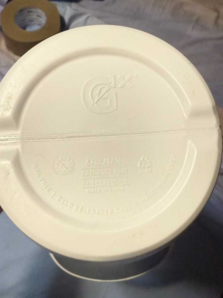 Gatorade Gx 64oz Performance Jug White/ Black Fence Hook