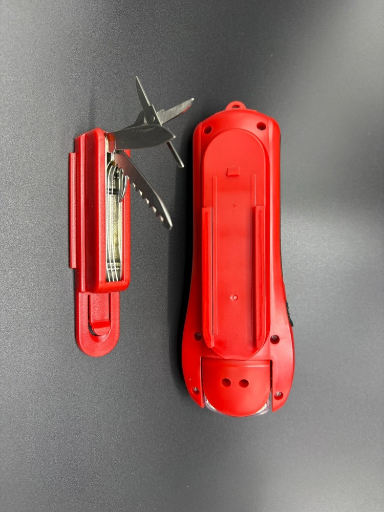 Skil 3-LED Hand Crank Emergency Light with Tool Kit