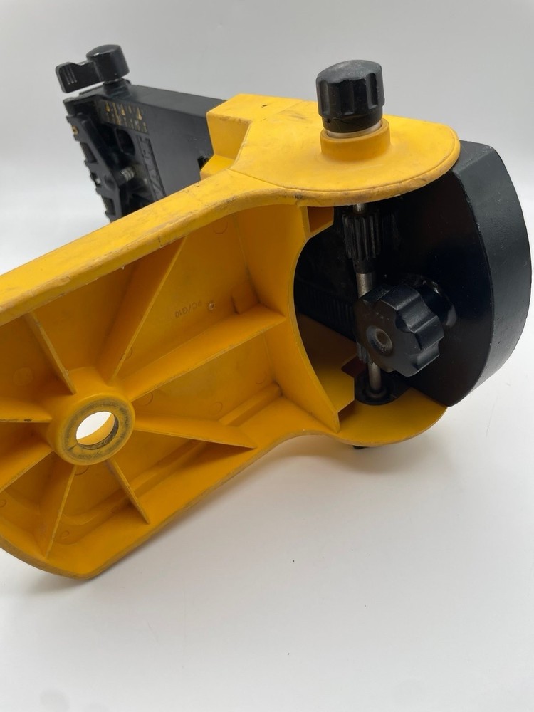 Wall Mount Bracket for Dewalt DW077 Rotary Laser **Please Read**