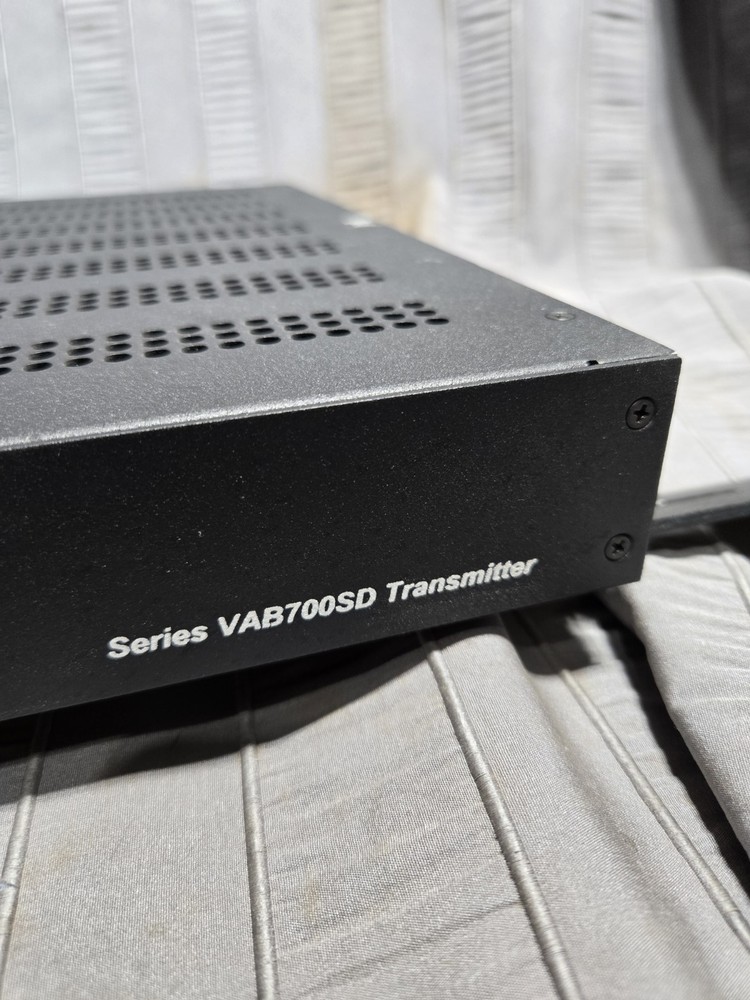 RADIANT COMMUNICATIONS CORPORATION VAB700SD TRANSMITTER AB700SD