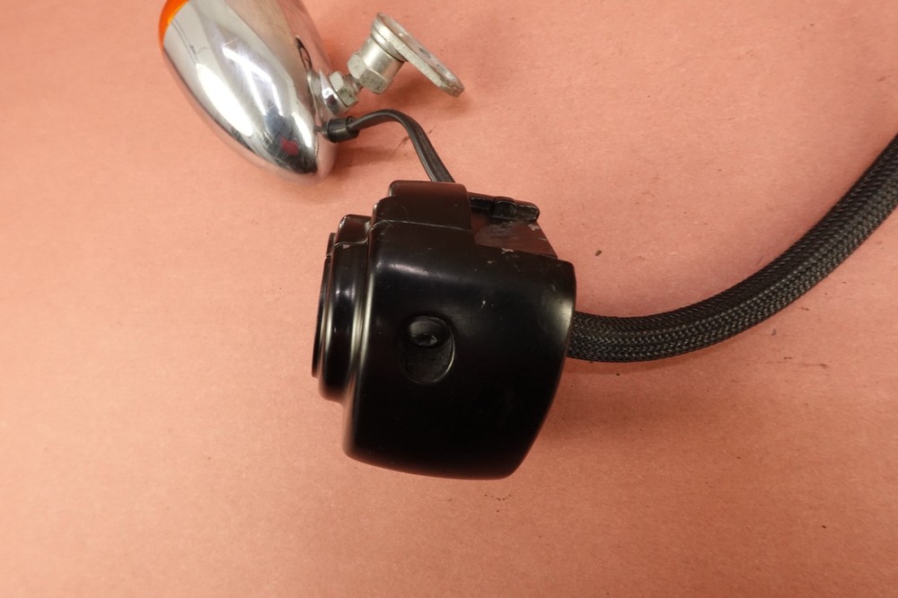 2005-2006 Harley Davidson FXDWGI Dyna Wide Glide Left Control Switch & Blinker