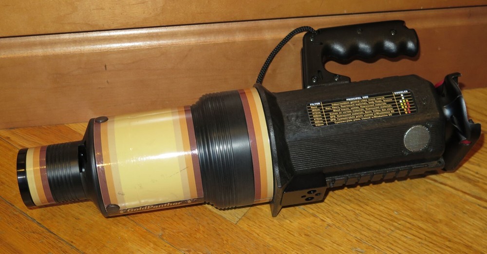 Sirchie GoldPanther FAL200 Forensic Light Source - Portable CSI Light w/Filters