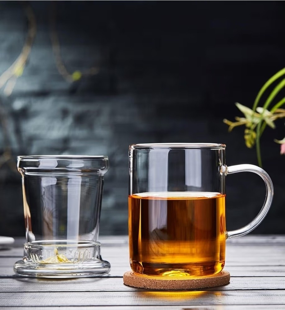 Glass tea cup with infuser and lid Handle