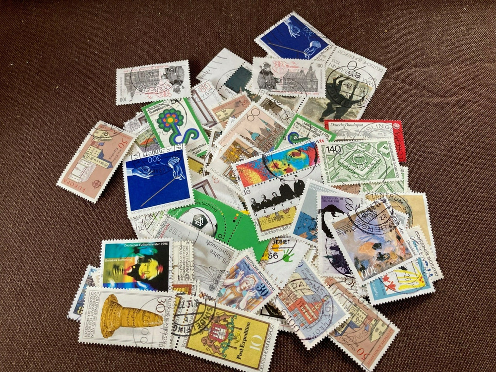 German Commemorative stamps x 100