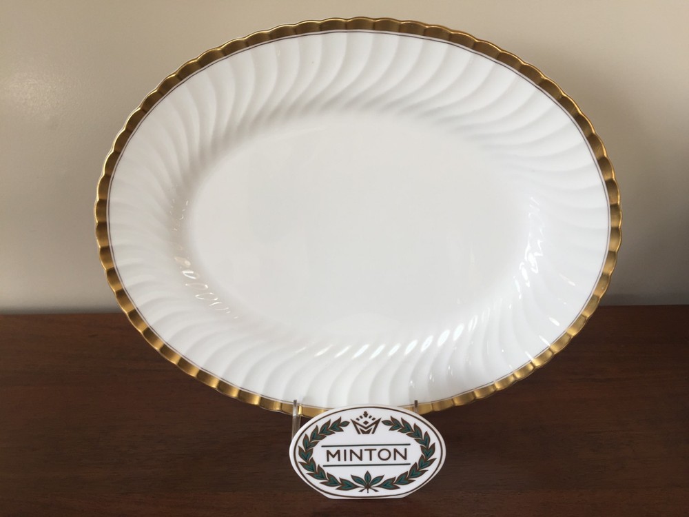 Minton GRANADA 15” Oval Serving Platter H4687