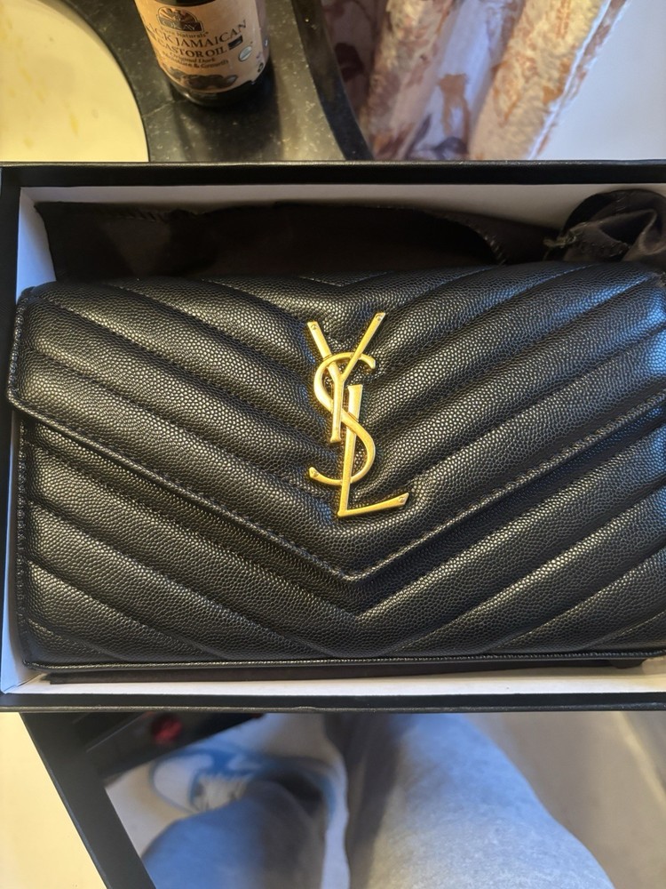 Yves Saint Laurent Handbag