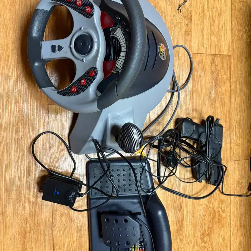 PlayStation 2 Racing Wheel & Shooting Game Bundle Official