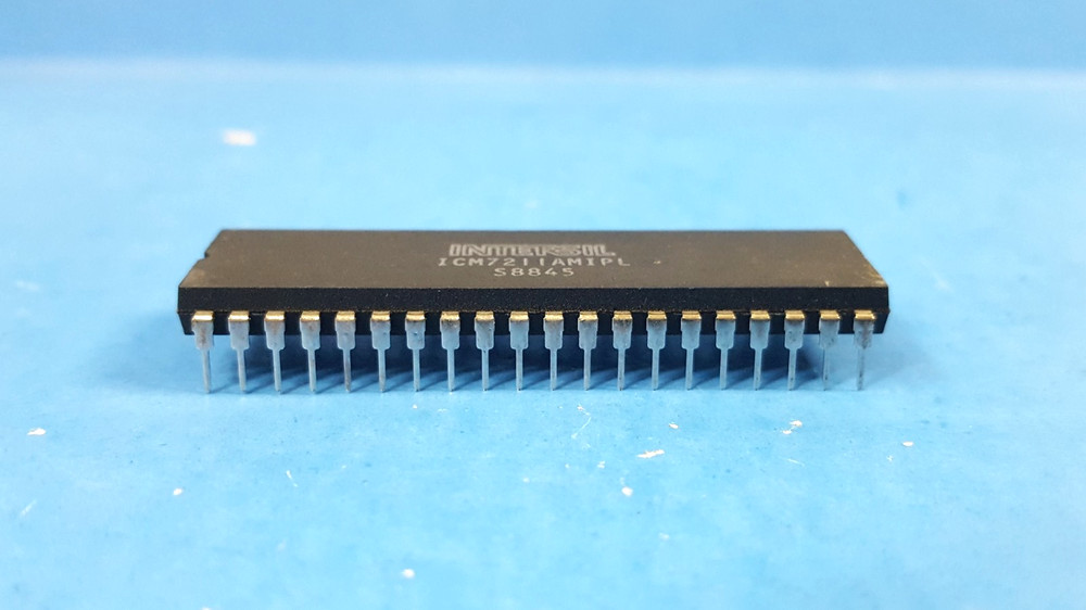 ONE- IC DRIVER, ICM7211AMIPL, INTERSIL, 40PDIP