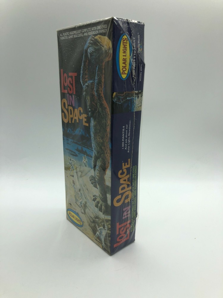 Polar Lights Lost In Space Model Kit