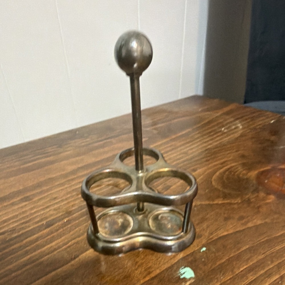 International Silver Co. Silverplate Serving Piece Holder Egg Cup Stand
