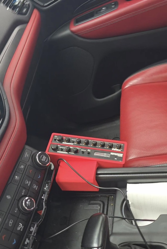 AudioControl FOUR.1i Equalizer Line Driver EQ