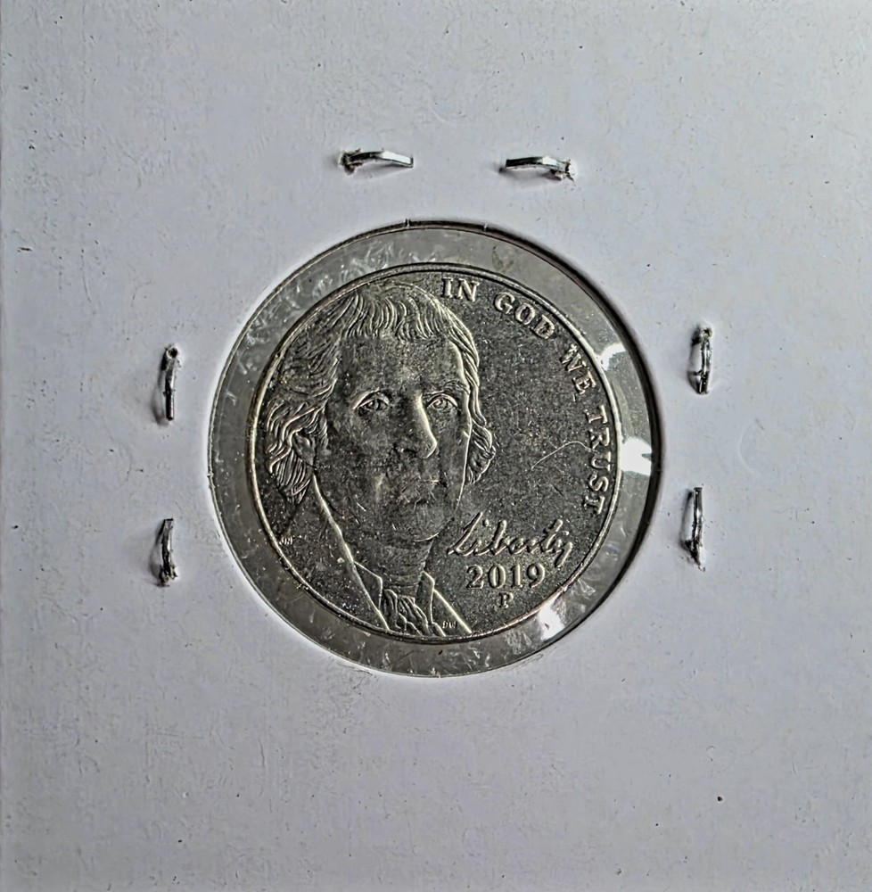 2019 P Jefferson Nickle With "Beehive" Die Chip On Left Wall-005