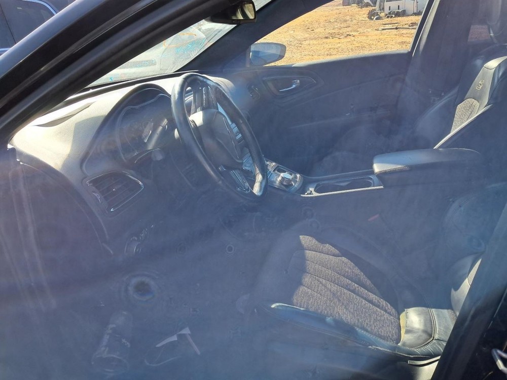 200 2015 Glove Box 4866432