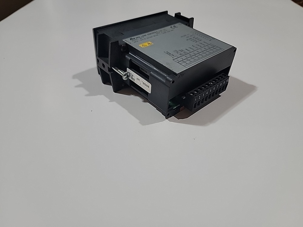 Red Lion APLT0800 Totalizer Counter