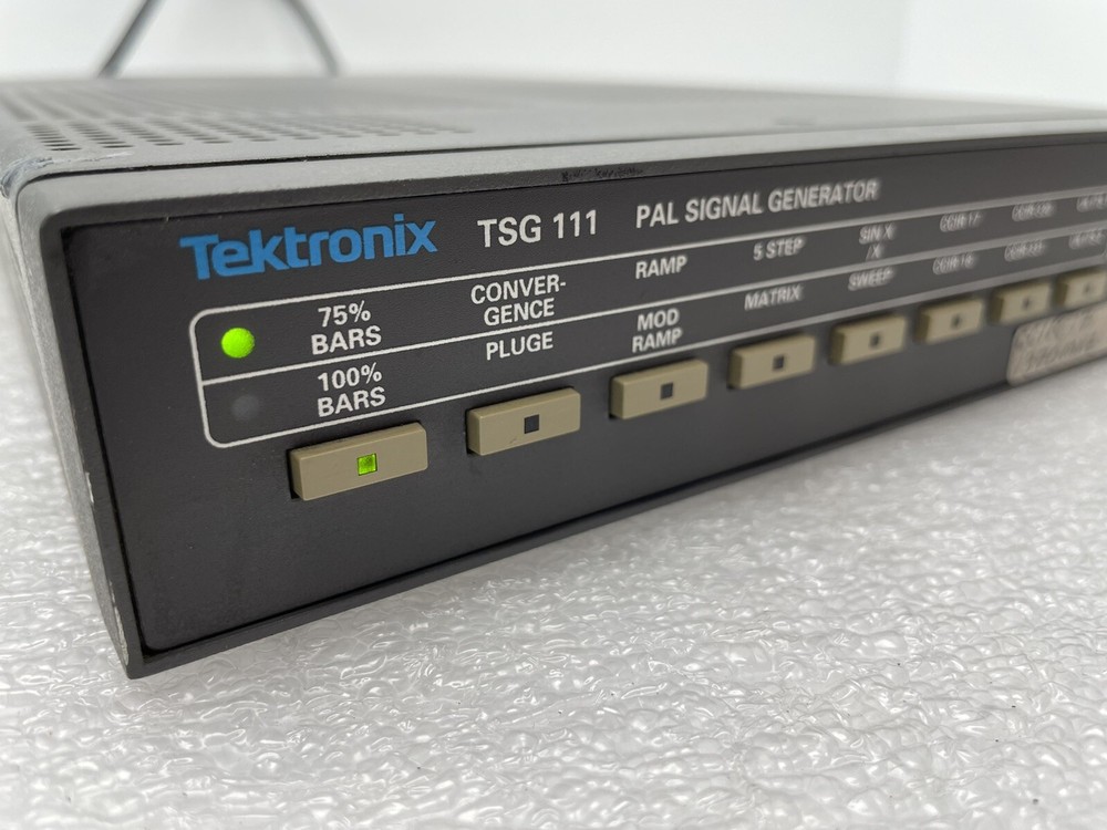TEKTRONIX TSG 111 PAL SIGNAL GENERATOR V1.1