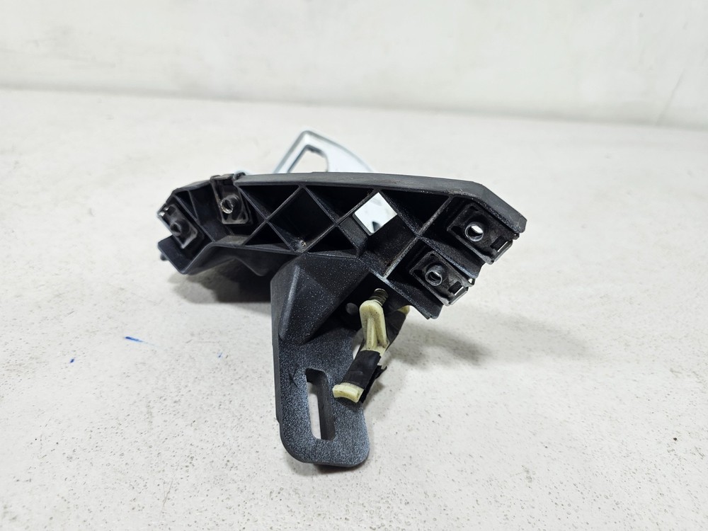 RANGE ROVER EVOQUE WING SUPPORT BRACKET FRONT RIGHT SIDE L538 2012-2018